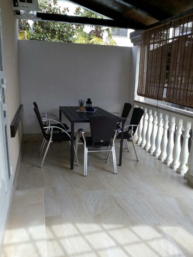 Apartman Mima Apartment Порат Екстериор снимка